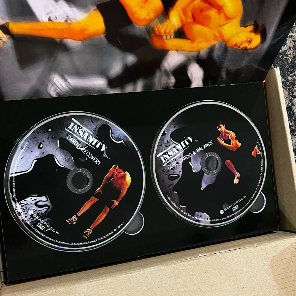 Insanity Beach Body CDs - Picture 8 of 10